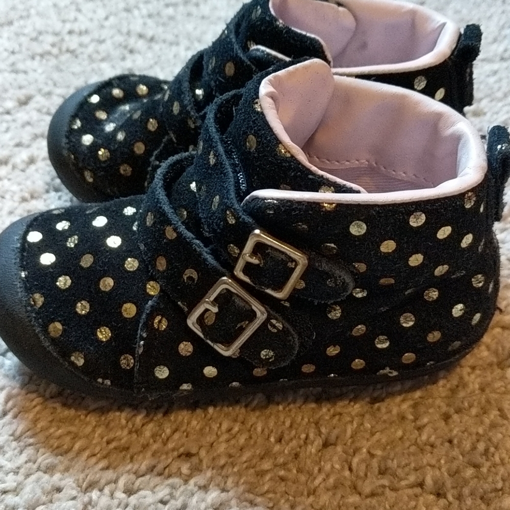 Stride rite toddler size 6 black and gold booties